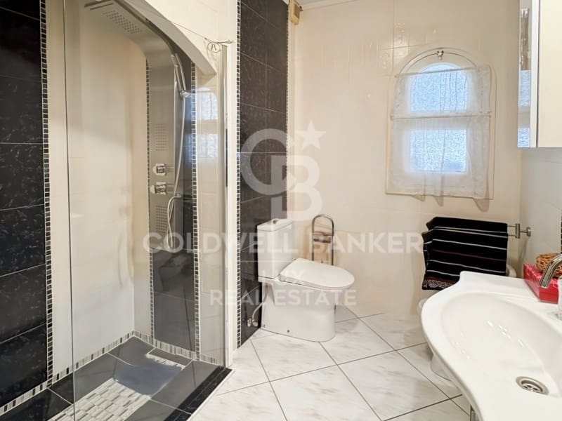7 bedroom Villa for sale in Empuriabrava with pool garage - € 2,300,000 (Ref: 9849345)