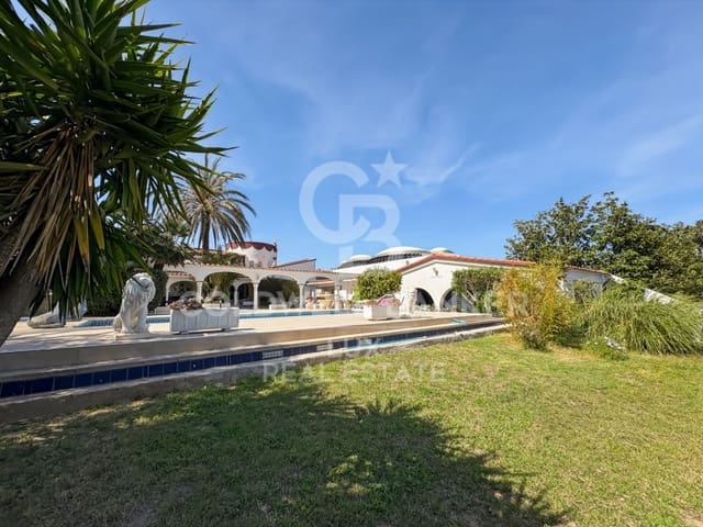 7 soveværelse Villa til salg i Empuriabrava, Castelló d'Empúries med swimmingpool garage - € 2.300.000 (Ref: 9849345)