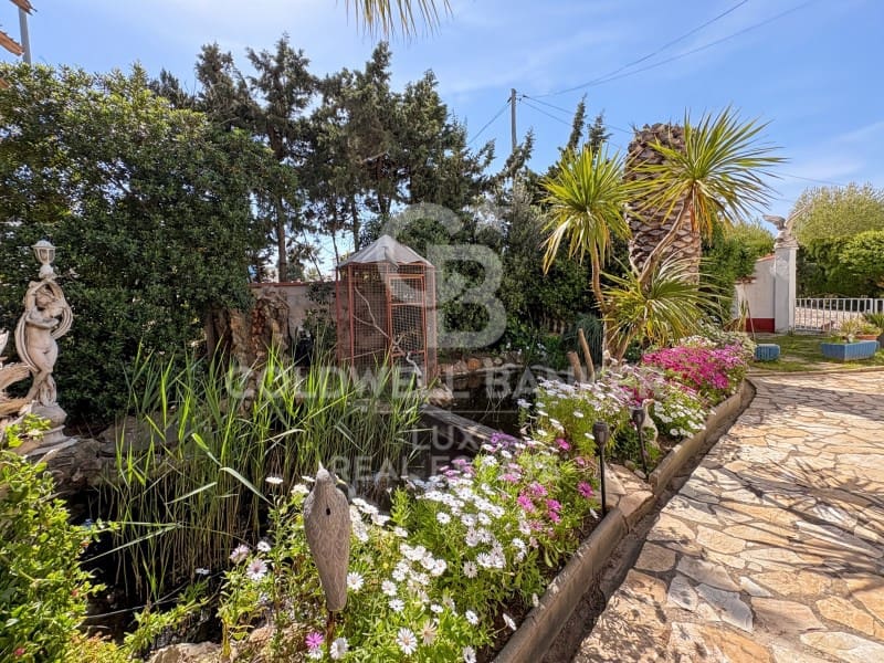 7 bedroom Villa for sale in Empuriabrava with pool garage - € 2,300,000 (Ref: 9849345)