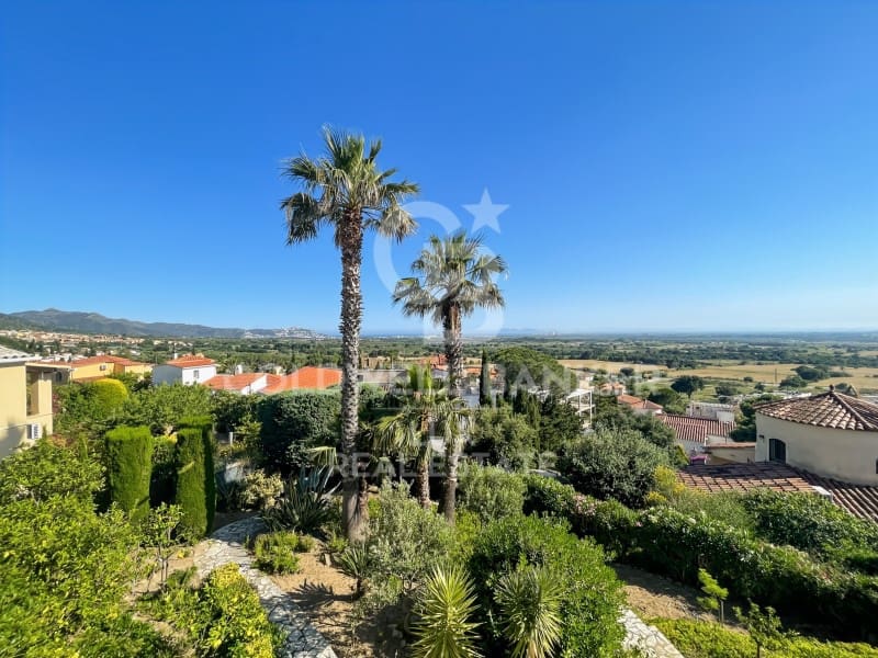 3 bedroom Villa for sale in Palau-saverdera with pool garage - € 680,000 (Ref: 9865007)