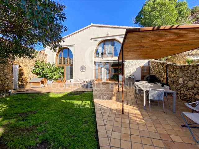2 soveværelse Villa til salg i Palau-saverdera med swimmingpool garage - € 820.000 (Ref: 9873134)
