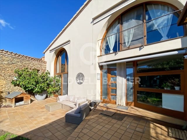 2 soveværelse Villa til salg i Palau-saverdera med swimmingpool garage - € 820.000 (Ref: 9873134)