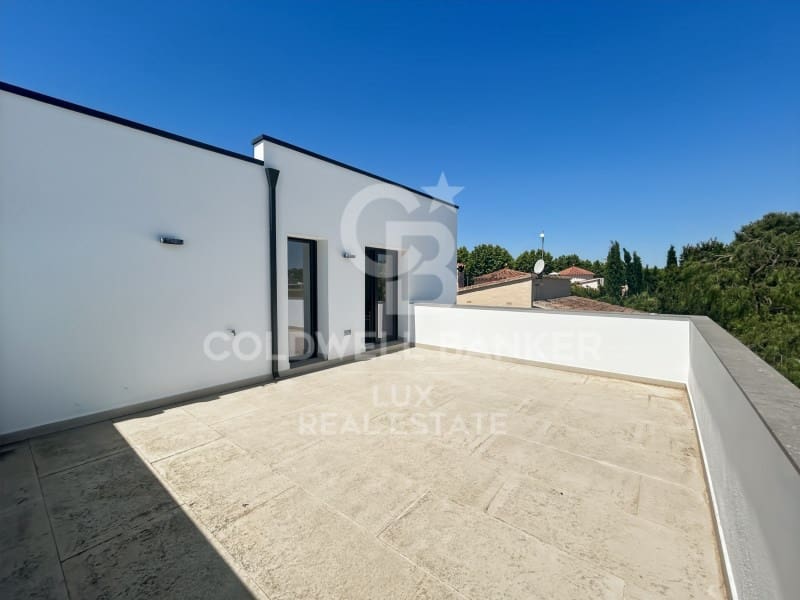 4 soveværelse Villa til salg i Empuriabrava med swimmingpool garage - € 795.000 (Ref: 9878810)