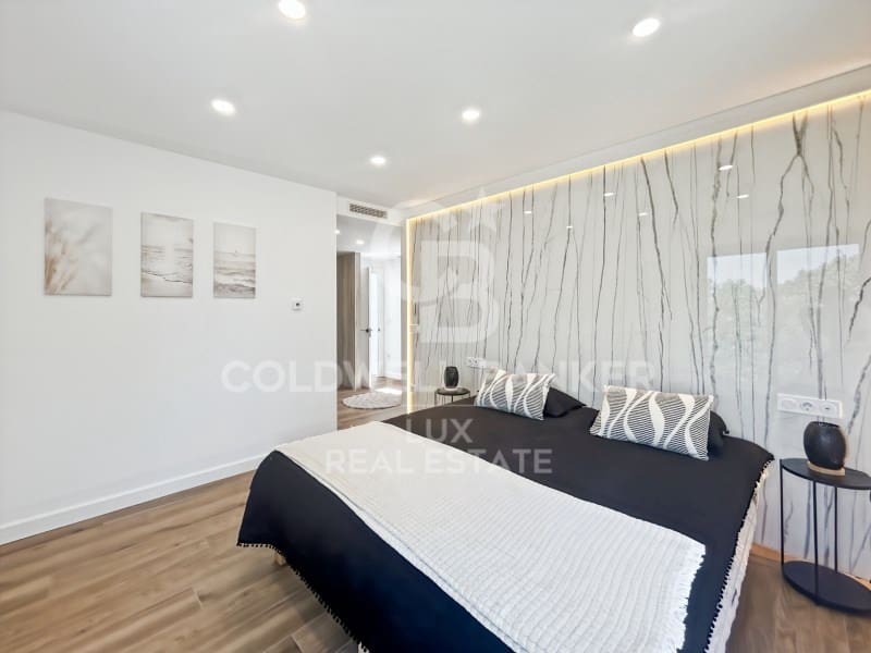 4 soveværelse Villa til salg i Empuriabrava med swimmingpool garage - € 795.000 (Ref: 9878810)