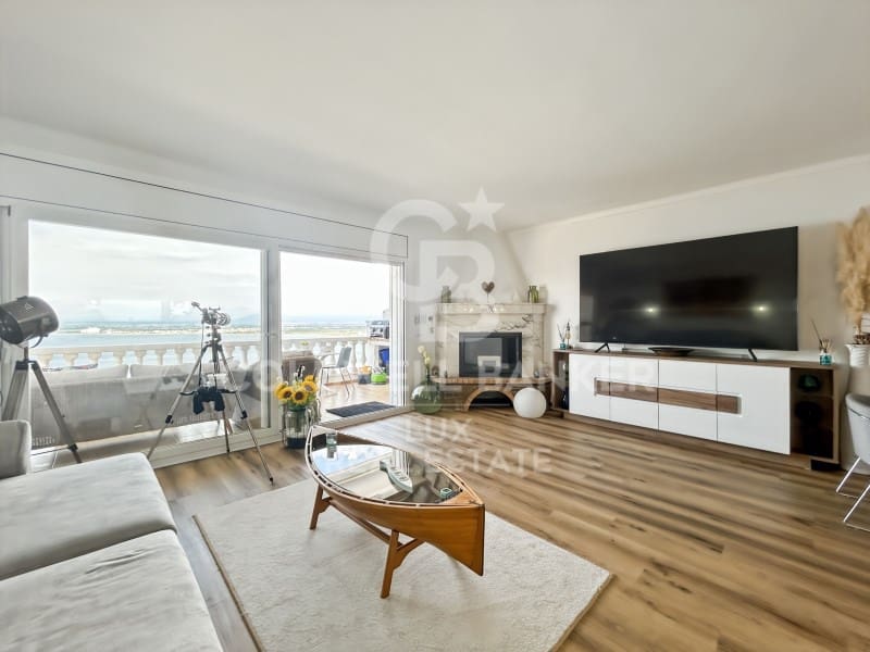 2 Zimmer Penthouse zu verkaufen in Roses mit Pool Garage - 495.000 € (Ref: 9894447)