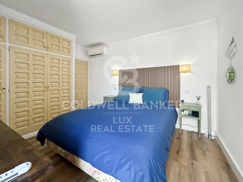 2 Zimmer Penthouse zu verkaufen in Roses mit Pool Garage - 495.000 € (Ref: 9894447)