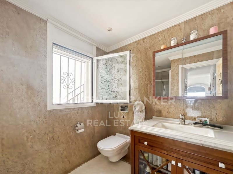 2 Zimmer Penthouse zu verkaufen in Roses mit Pool Garage - 495.000 € (Ref: 9894447)