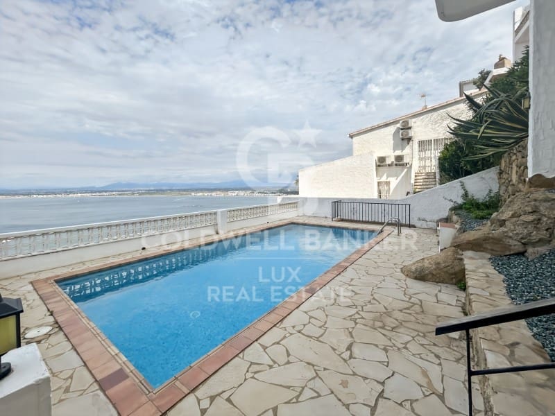 2 Zimmer Penthouse zu verkaufen in Roses mit Pool Garage - 495.000 € (Ref: 9894447)
