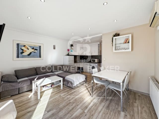6 soveværelse Villa til salg i Empuriabrava, Castelló d'Empúries med swimmingpool - € 840.000 (Ref: 9915816)