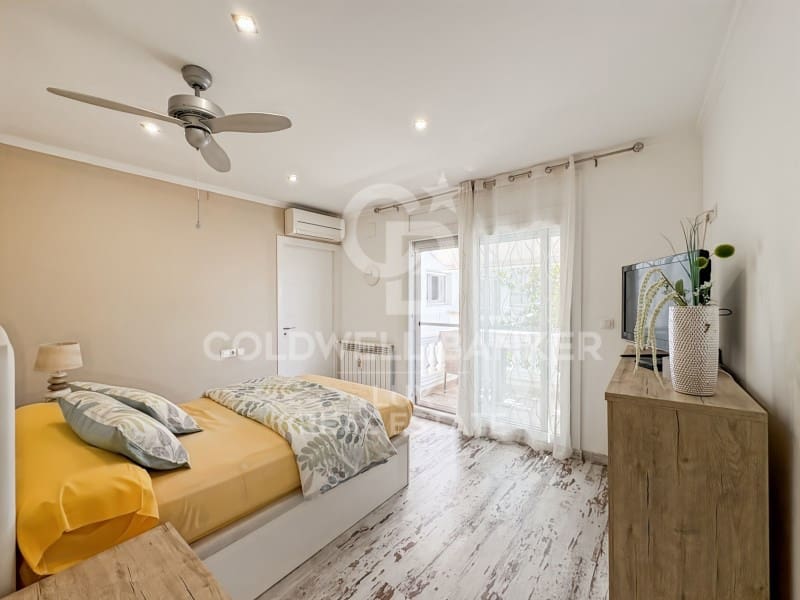 6 soveværelse Villa til salg i Empuriabrava med swimmingpool - € 840.000 (Ref: 9915816)