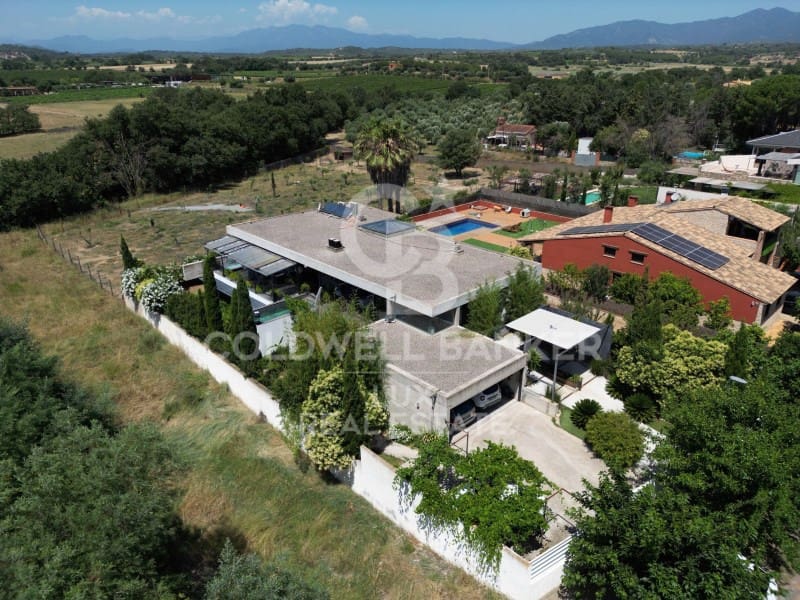 4 slaapkamer Villa te koop in Mollet de Peralada met zwembad garage - € 660.000 (Ref: 9915818)