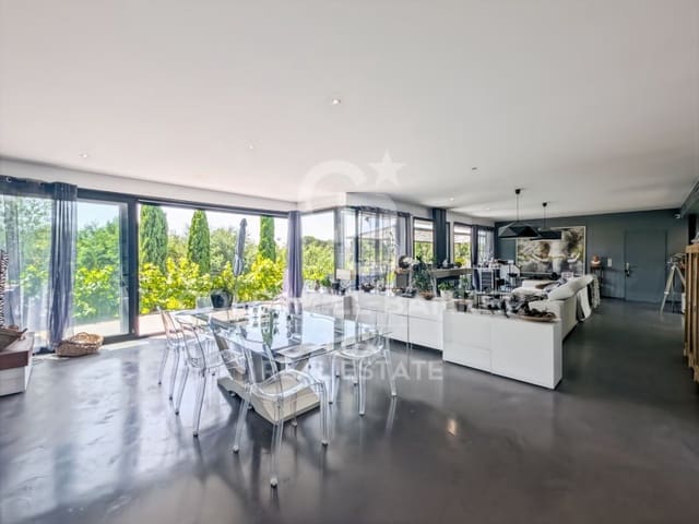4 slaapkamer Villa te koop in Mollet de Peralada met zwembad garage - € 660.000 (Ref: 9915818)