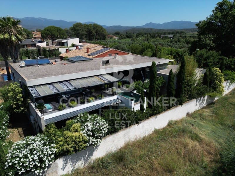 4 slaapkamer Villa te koop in Mollet de Peralada met zwembad garage - € 660.000 (Ref: 9915818)