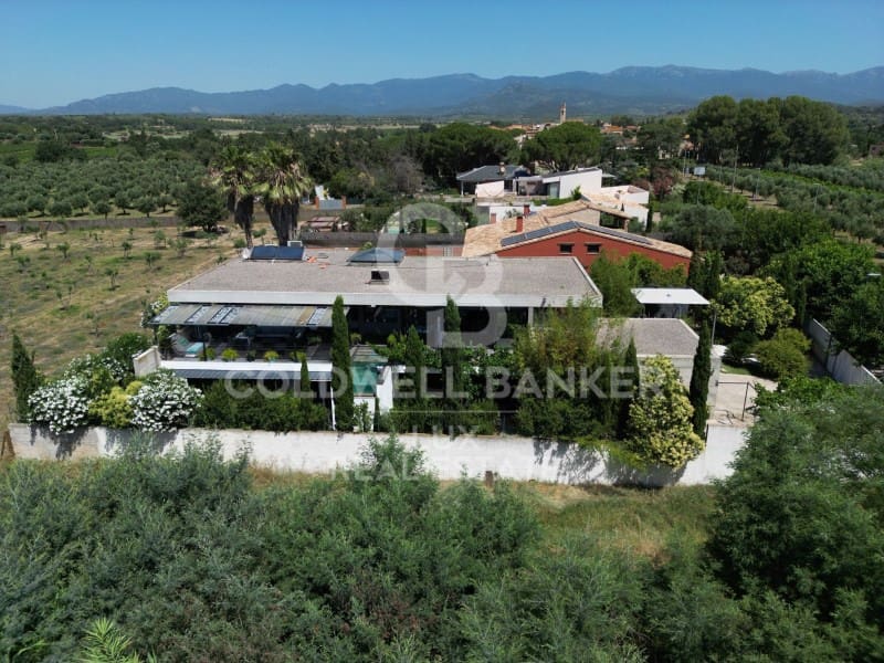4 slaapkamer Villa te koop in Mollet de Peralada met zwembad garage - € 660.000 (Ref: 9915818)