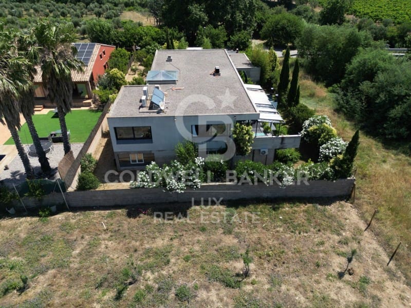 4 slaapkamer Villa te koop in Mollet de Peralada met zwembad garage - € 660.000 (Ref: 9915818)
