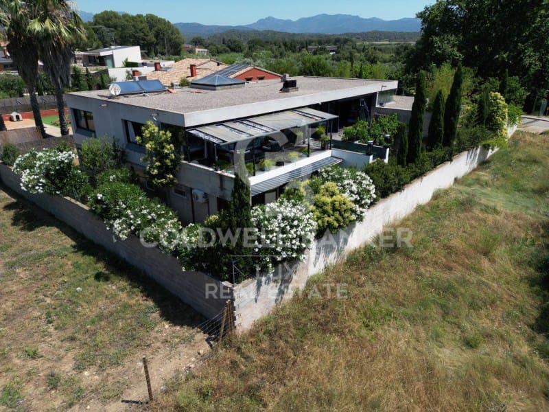4 slaapkamer Villa te koop in Mollet de Peralada met zwembad garage - € 660.000 (Ref: 9915818)