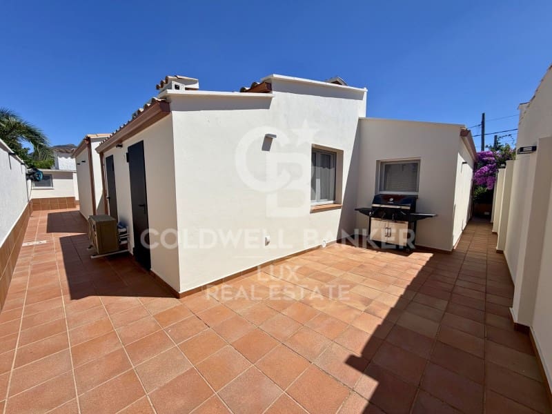 3 quarto Moradia para venda em Roses com piscina garagem - 535 000 € (Ref: 9941996)