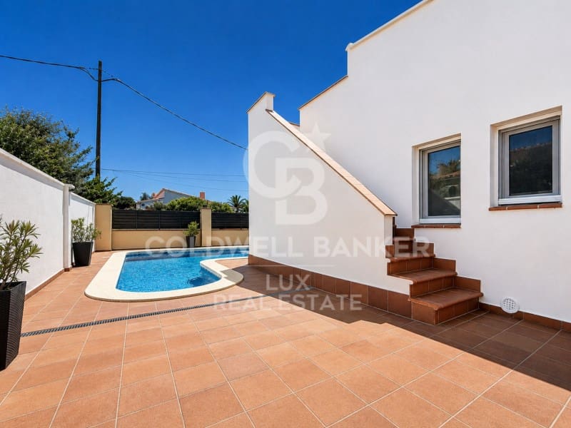 3 bedroom Villa for sale in Roses with pool garage - € 535,000 (Ref: 9941996)
