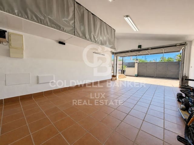 3 soveværelse Villa til salg i Roses med swimmingpool garage - € 535.000 (Ref: 9941996)