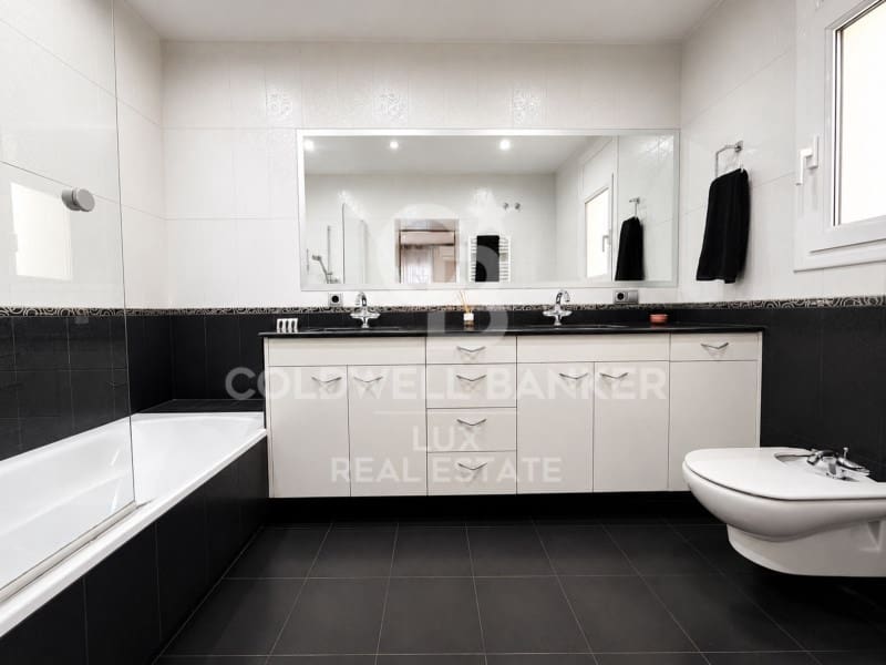3 bedroom Villa for sale in Roses with pool garage - € 535,000 (Ref: 9941996)