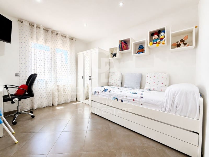 3 bedroom Villa for sale in Roses with pool garage - € 535,000 (Ref: 9941996)