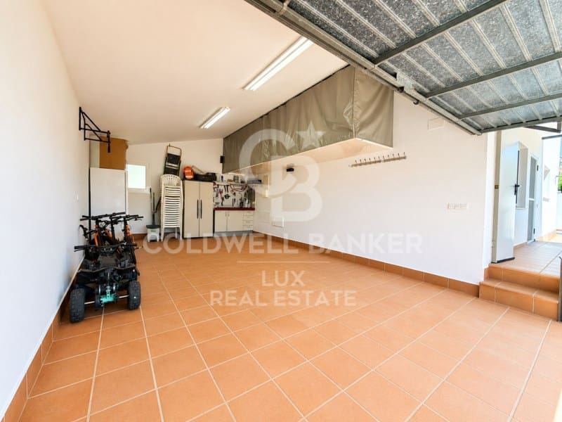 3 bedroom Villa for sale in Roses with pool garage - € 535,000 (Ref: 9941996)