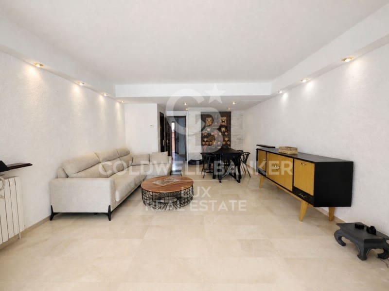 3 sovrum Hus till salu i Empuriabrava med garage - 447 000 € (Ref: 9964962)
