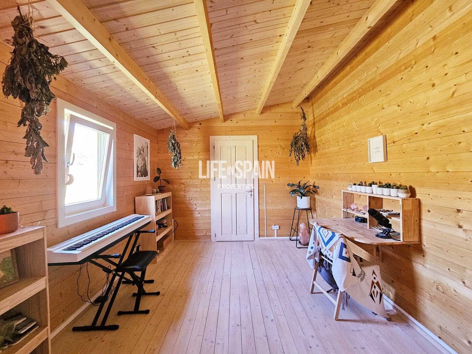 Finca/Casa Rural de 4 habitaciones en Miravet en venta - 310.000 € (Ref: 10167550)