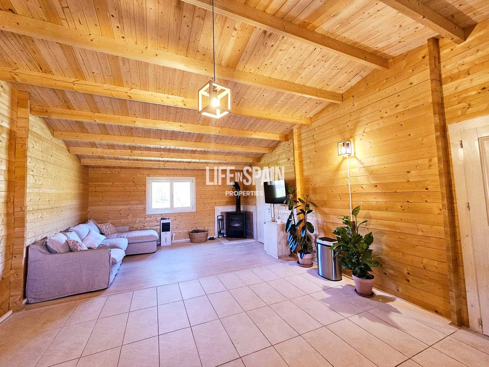 Finca/Casa Rural de 4 habitaciones en Miravet en venta - 310.000 € (Ref: 10167550)