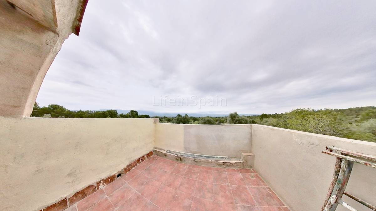 1 soveværelse Finca/Landehus til salg i Tortosa med swimmingpool garage - € 99.000 (Ref: 7635083)