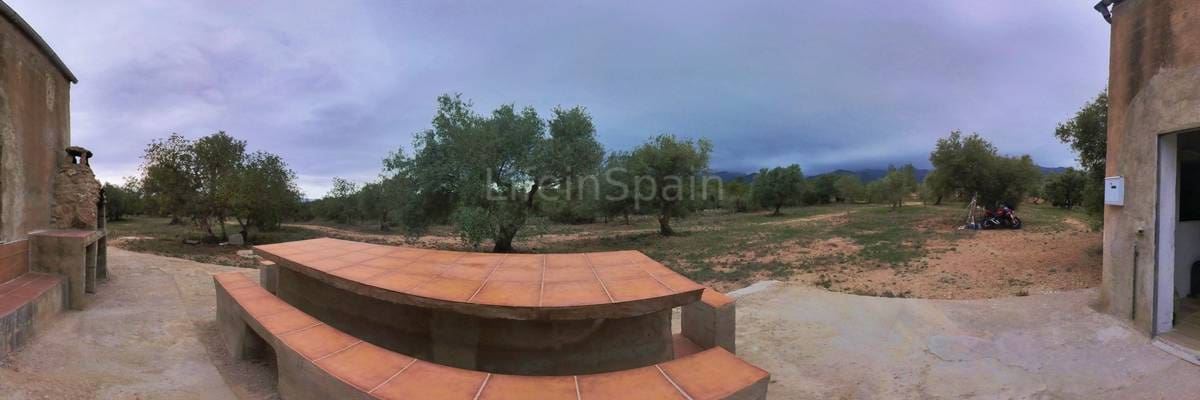 1 soveværelse Finca/Landehus til salg i Tortosa med swimmingpool garage - € 99.000 (Ref: 7635083)