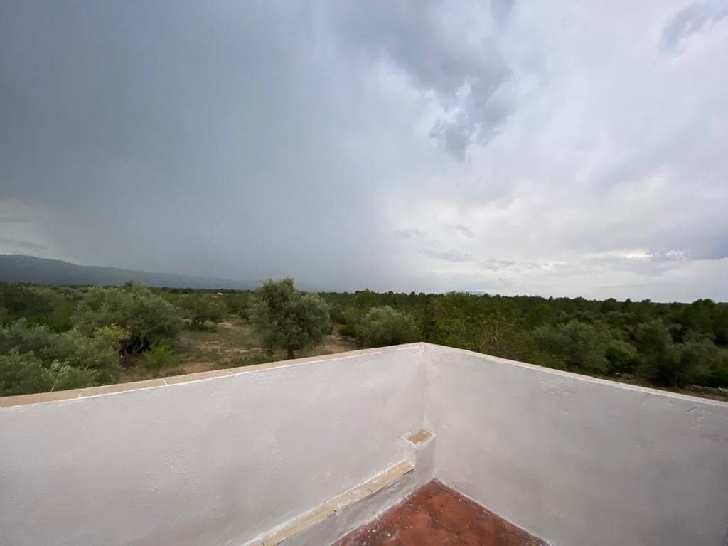 1 soveværelse Finca/Landehus til salg i Tortosa med swimmingpool garage - € 99.000 (Ref: 7635083)