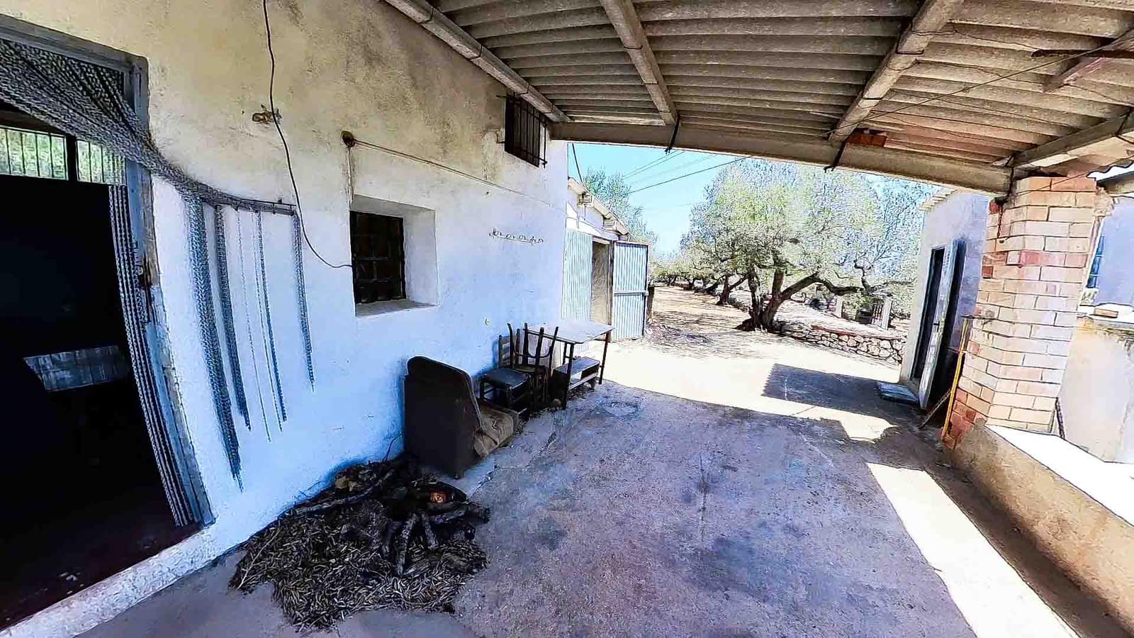 2 soveværelse Finca/Landehus til salg i L'Ampolla med garage - € 85.000 (Ref: 7635393)