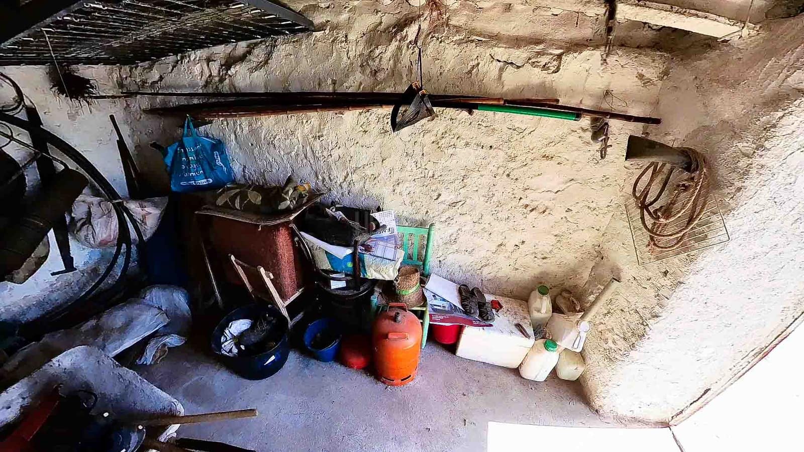 2 soveværelse Finca/Landehus til salg i L'Ampolla med garage - € 85.000 (Ref: 7635393)