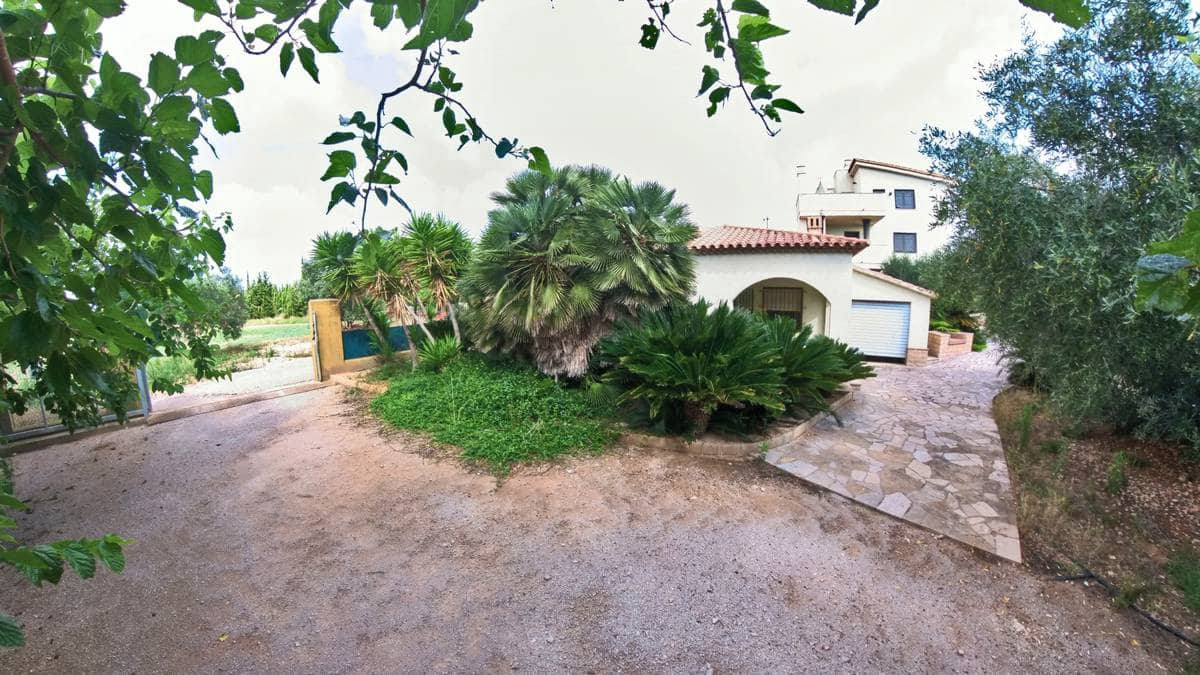 6 bedroom Finca/Country House for sale in Camarles with garage - € 635,000 (Ref: 7652310)