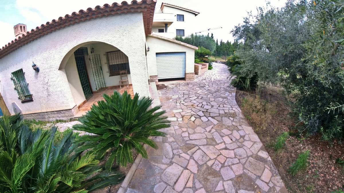 6 bedroom Finca/Country House for sale in Camarles with garage - € 635,000 (Ref: 7652310)