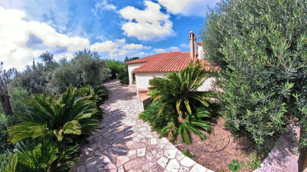 6 bedroom Finca/Country House for sale in Camarles with garage - € 635,000 (Ref: 7652310)