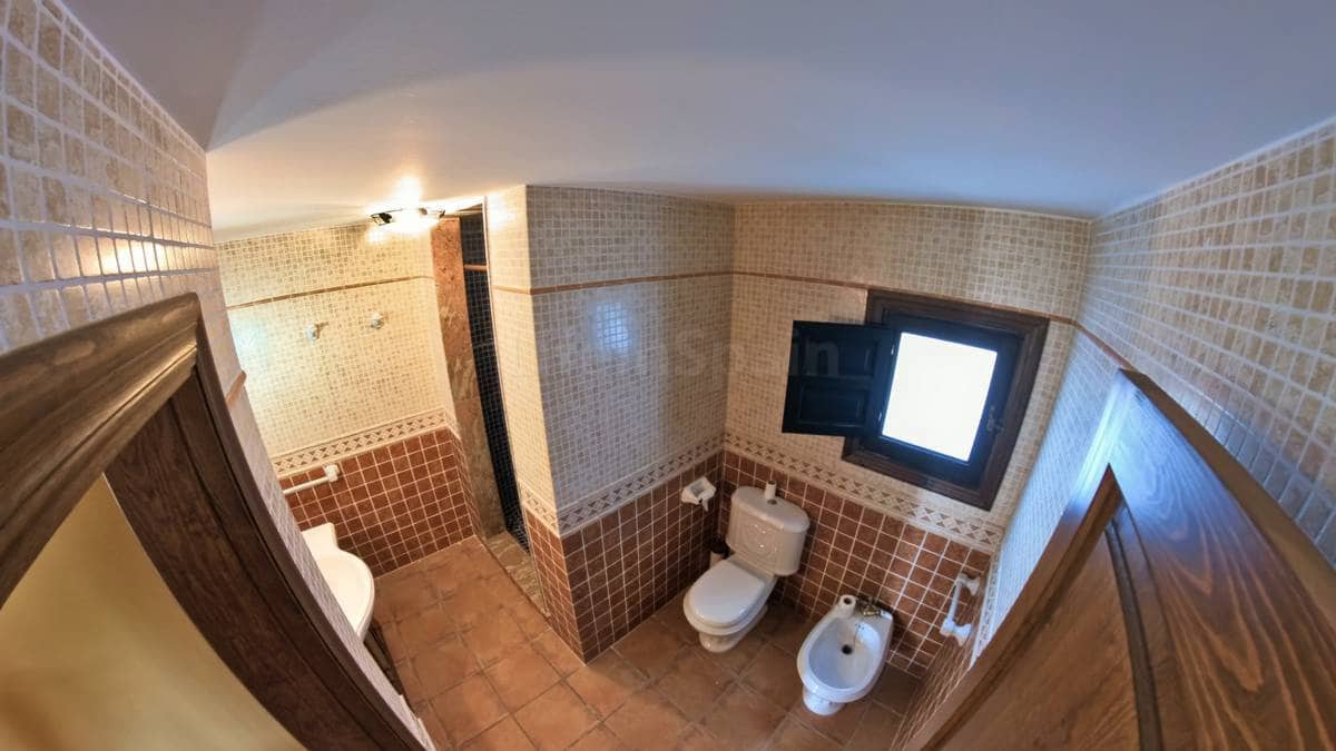 6 bedroom Finca/Country House for sale in Camarles with garage - € 635,000 (Ref: 7652310)