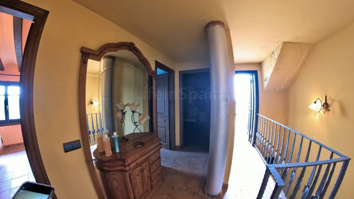 6 bedroom Finca/Country House for sale in Camarles with garage - € 635,000 (Ref: 7652310)