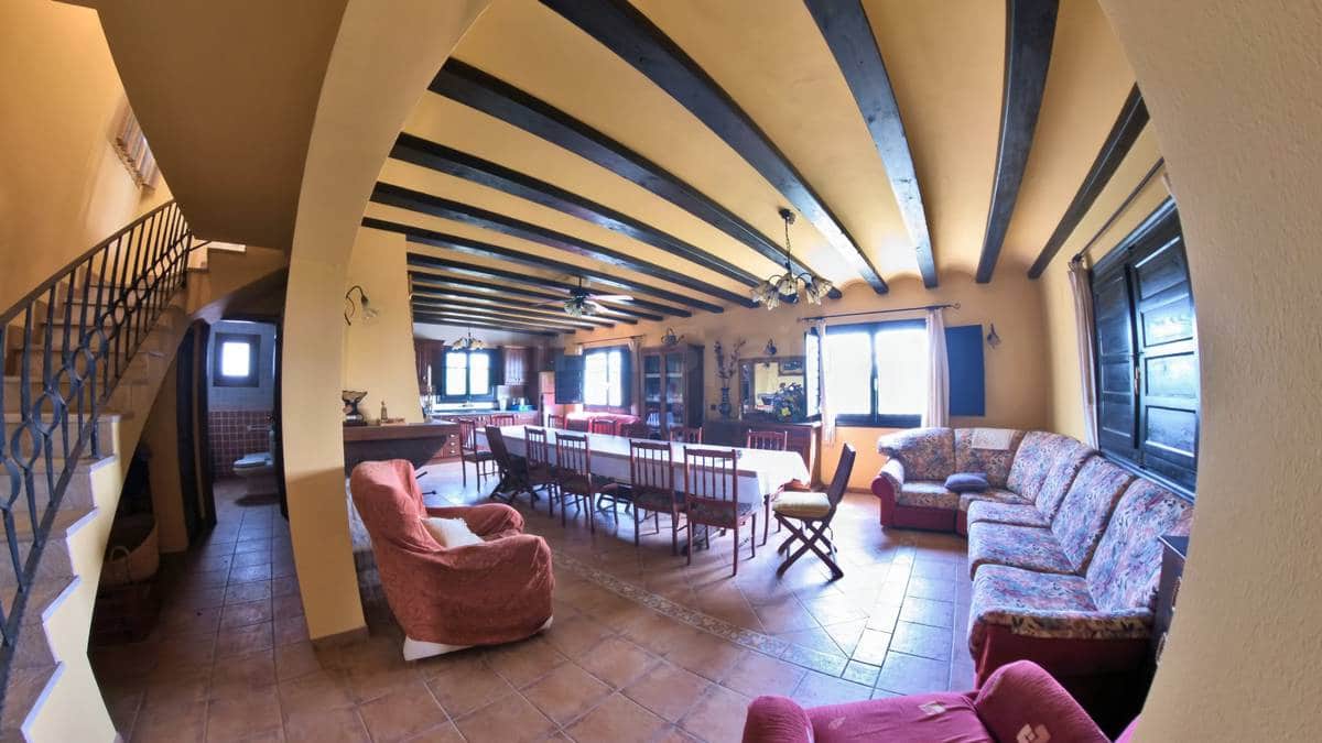 6 bedroom Finca/Country House for sale in Camarles with garage - € 635,000 (Ref: 7652310)