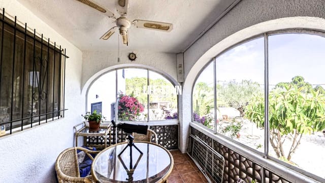 6 soverom Finca/Herregård til salgs i L'Ampolla med svømmebasseng garasje - € 385 000 (Ref: 7709670)