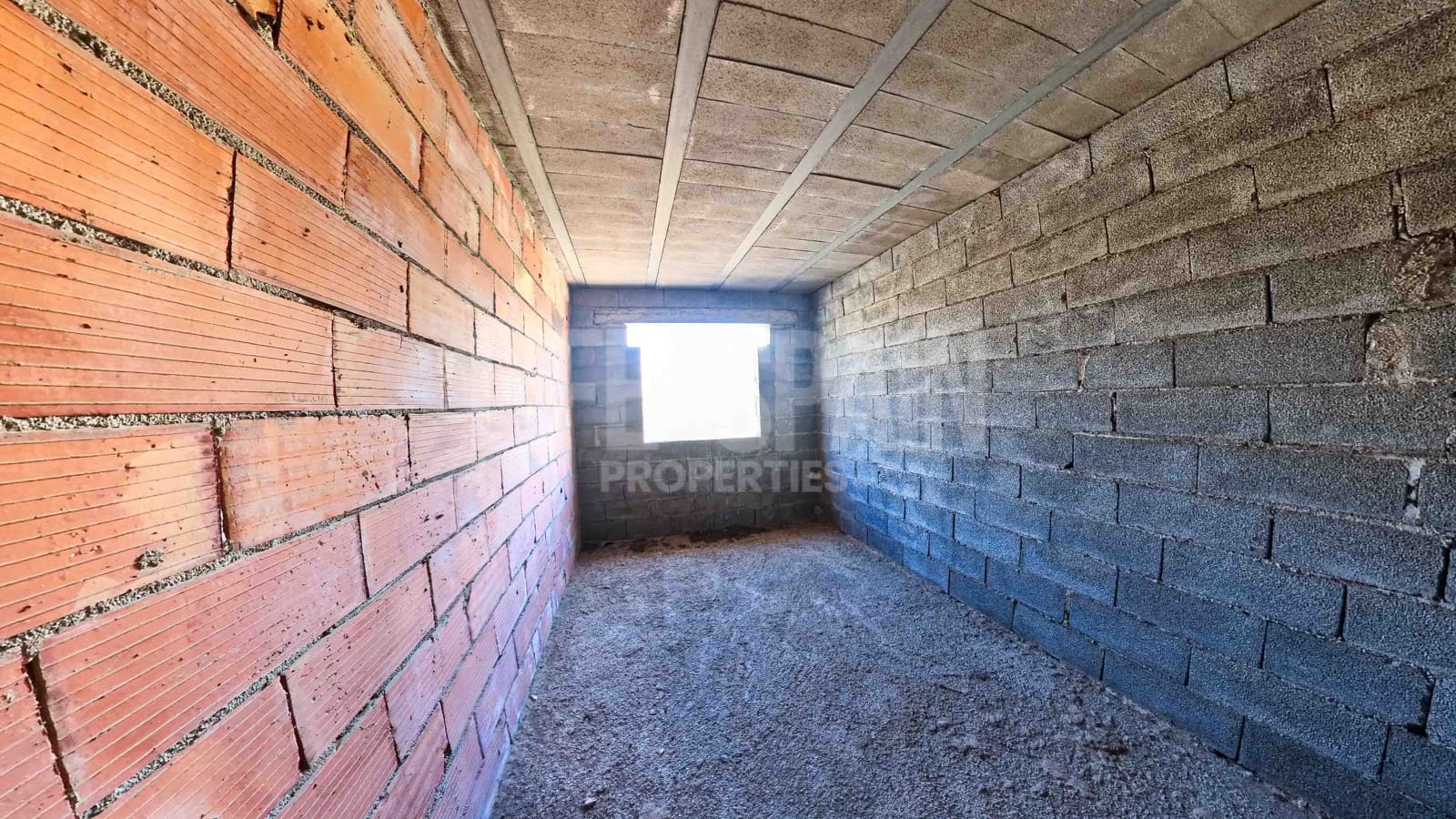 3 soveværelse Villa til salg i Tortosa med swimmingpool garage - € 130.000 (Ref: 8155939)