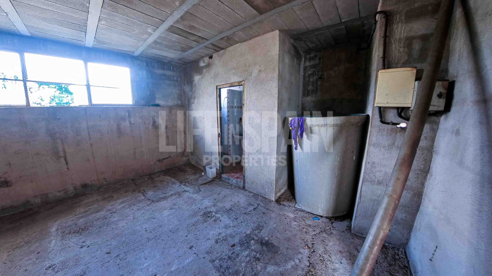 3 soveværelse Villa til salg i Tortosa med swimmingpool garage - € 130.000 (Ref: 8155939)