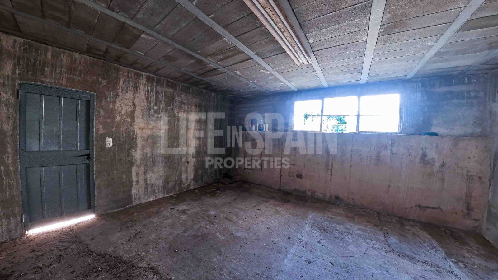 3 soveværelse Villa til salg i Tortosa med swimmingpool garage - € 130.000 (Ref: 8155939)