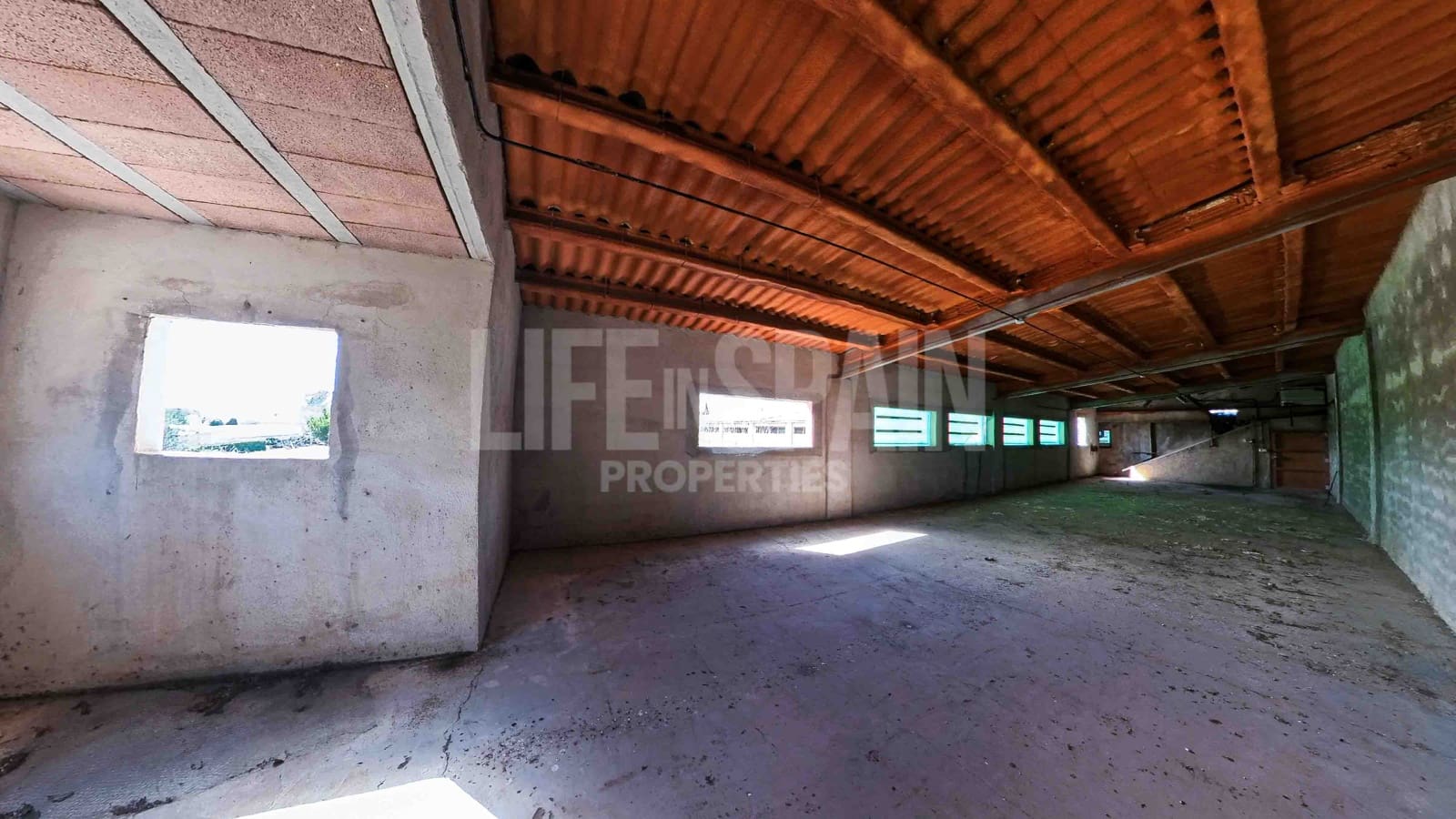 3 soveværelse Villa til salg i Tortosa med swimmingpool garage - € 130.000 (Ref: 8155939)