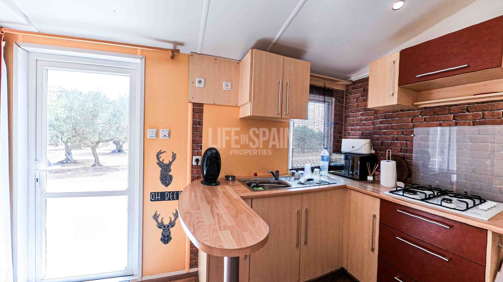 2 soveværelse Finca/Landehus til salg i Aldover med swimmingpool - € 82.000 (Ref: 8311795)