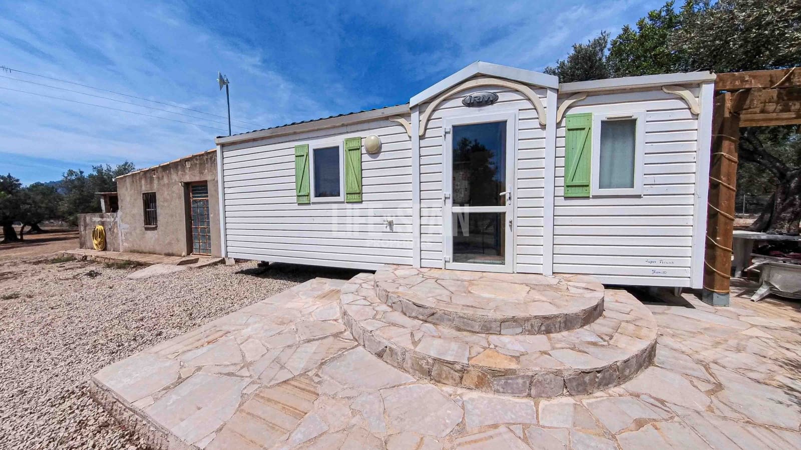 2 soveværelse Finca/Landehus til salg i Aldover med swimmingpool - € 82.000 (Ref: 8311795)