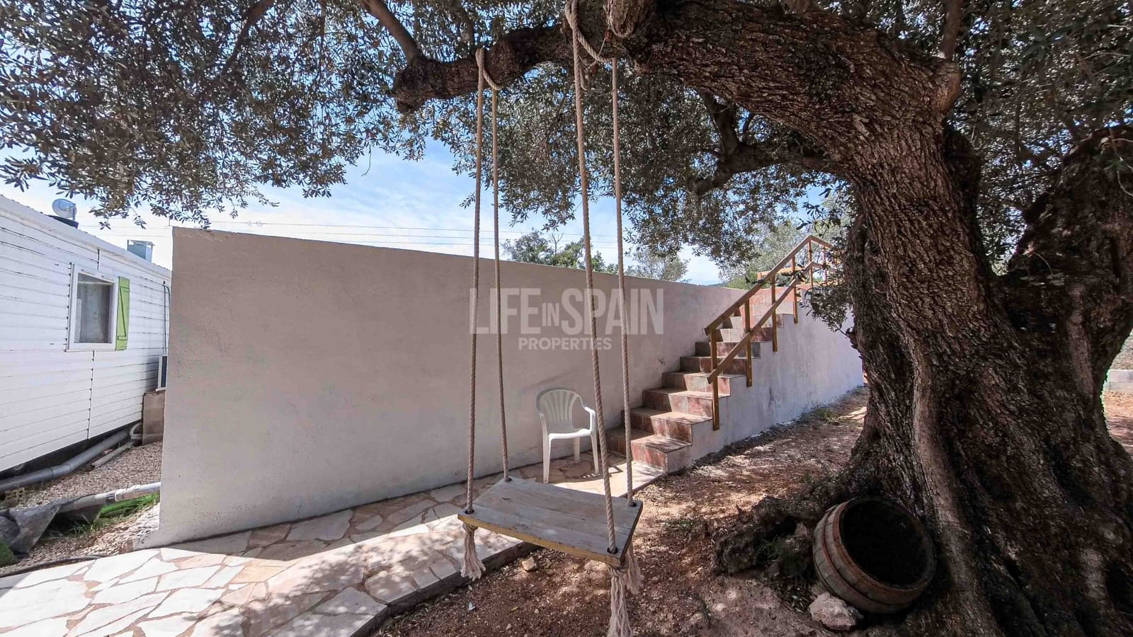 2 soveværelse Finca/Landehus til salg i Aldover med swimmingpool - € 82.000 (Ref: 8311795)