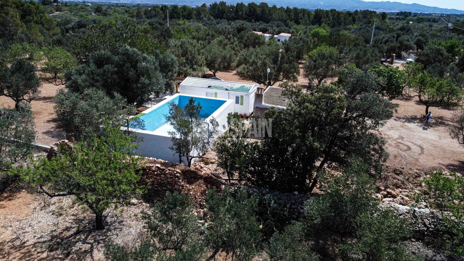 2 soveværelse Finca/Landehus til salg i Aldover med swimmingpool - € 82.000 (Ref: 8311795)