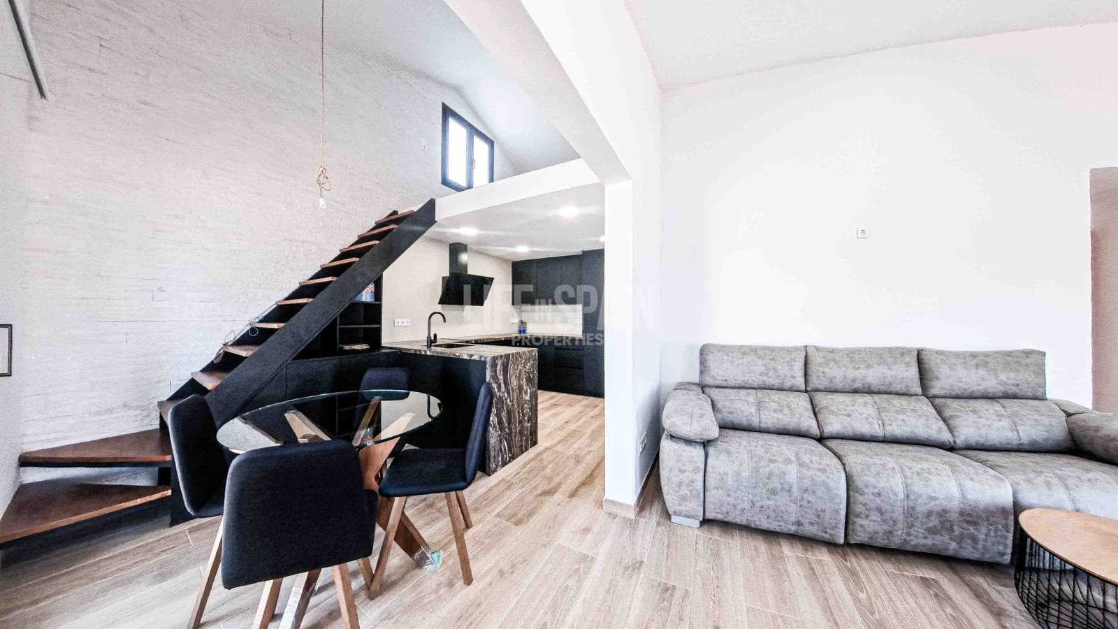 3 soveværelse Villa til salg i Masdenverge med swimmingpool garage - € 580.000 (Ref: 8311898)